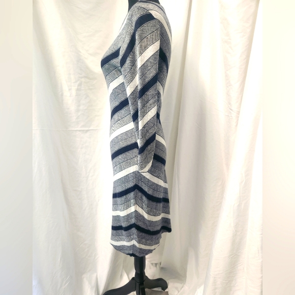 Anne Klein sweater dress - Picture 2 of 4